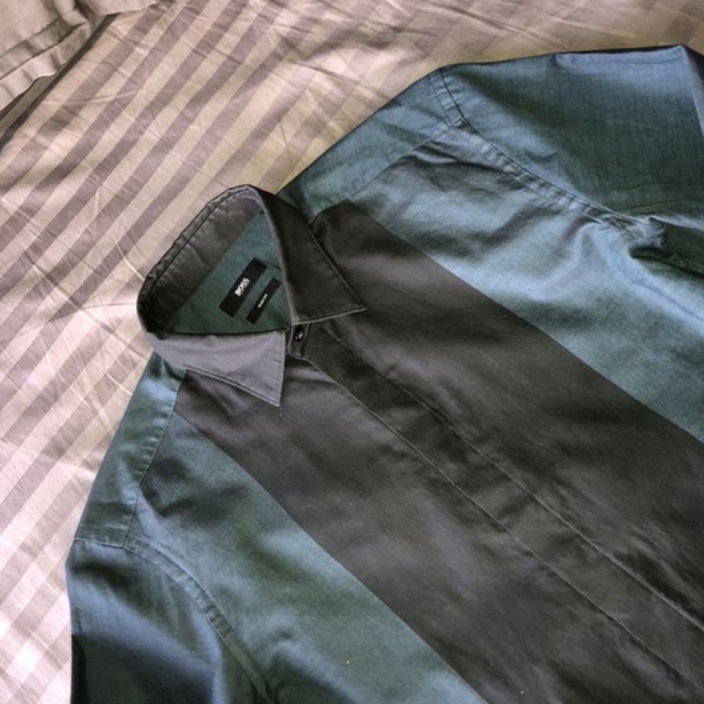 Hugo Boss collection shirt - Picture 2 of 4